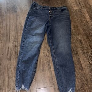 Maurices High-Rise Jeans in Dark Blue Wash